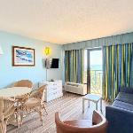Direct Oceanfront 1BR 3rd Floor Retreat