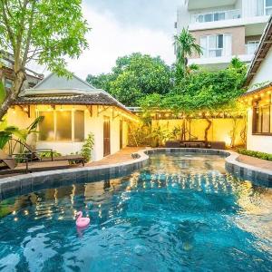 Hometown Seapearl 6 Bedroom Pool Villa Da Nang