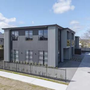 Lake Haven Apartment 3 - modern and popular near lake and town