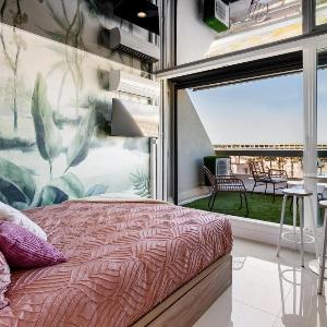 Green Héliopolis Sea view studio with terrace Naturist Village