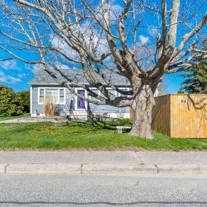 Point Judith Coastal Retreat