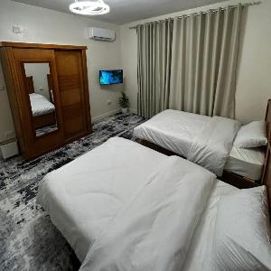 Terra Pyramids Hotel