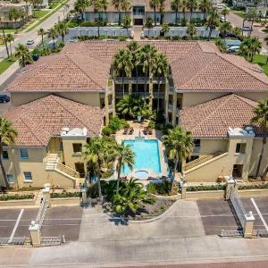 New 2BR - Pool Patio - Bunk Beds - 1st Floor apts