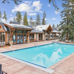 The Lift 301 Great location Shared Amenities New Listing