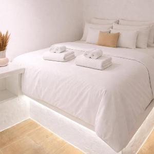 Mykonest Chora Suites