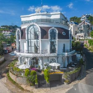 Dalat Hotel & Villa by Pham Gia