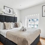 BnBNova - Fitzrovia - 1BR with Balcony near Sohoo