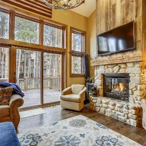 Village Point 109: Breckenridge Townhome with Private Hot Tub Near Peak 9
