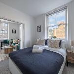 BnBNova - 1BR - Walk to Trafalgar Square & Soho London 