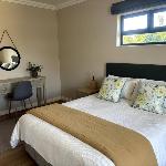 Self-catering Pool-side Guesthouse Cape Town 