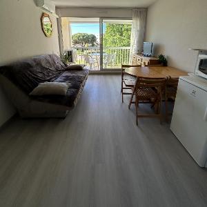 AS27185-Studio cabine à 200m plage avec parking et clim