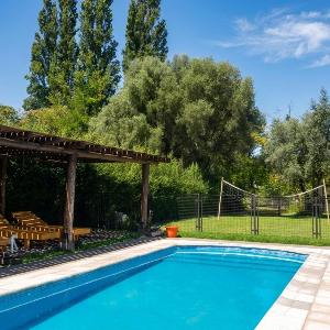 Cabañas familiares - Pileta juegos y parque