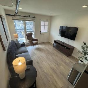 The Sterling Stay Modern Elegant 2 Bedroom