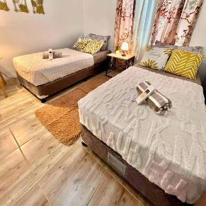Bloomstone - 2BR Town House Aurora - Dumaguete