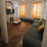 Modern Paris 2BR Apartment-Central Stay with Netflix Paris 