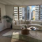 Central Rocks 1BR Walk to Harbour & Pool Gym