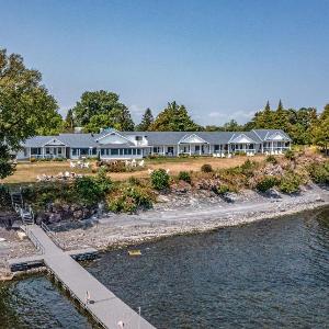 Shore Acres Inn and Restaurant