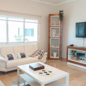 Beachfront Condo 2 Pools Private Beach 8 Guest