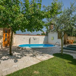 House Bojan 801