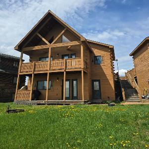 Green Bear Cabin
