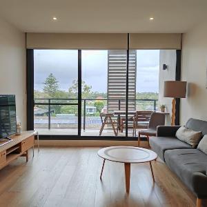 Cosy Convenience 2BR APT in North Ryde