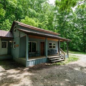 Private Getaway 3BR wHot Tub