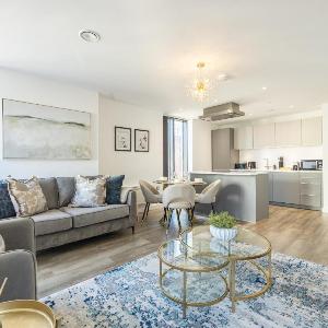 Luxury 2 Bed Apt on Broad Street | City Centre