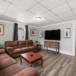 The Grandstands Apt 2 - All Star Baseball Rentals New York