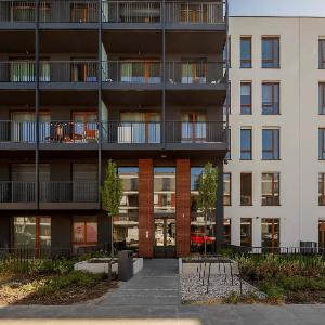 Unique Apartment with Air Conditioning and Underground Parking by Renters Prestige