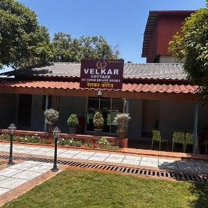 Velkar Cottage Mahabaleshwar Main Market
