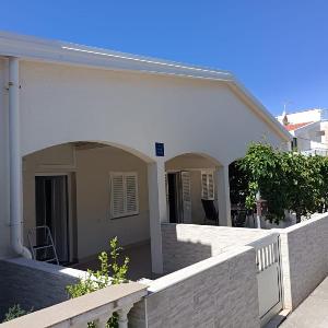 Apartment Bokan