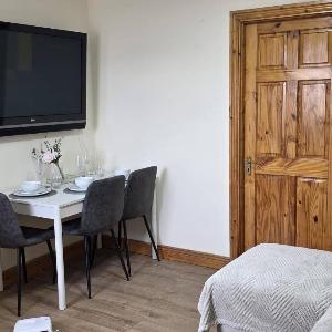 Charming 2-Bedroom Apartment in Dublin City Center