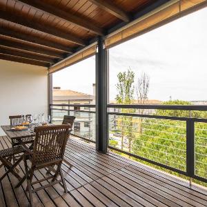 B05 - Hill Rise Marina Apartment