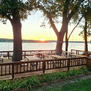 Lee's Grand Lake Resort Cabin 4