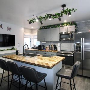 The Wilderness | Near CP & SF | W/D| Pet OK