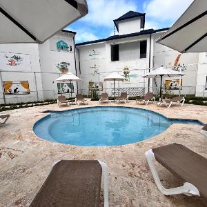 Comfortable Apartments Beach & Pool Access