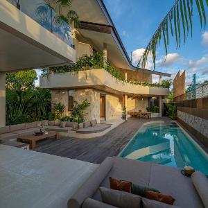 The Line - 5BR Luxury Villa with Cinema & Hot Tub in Umalas