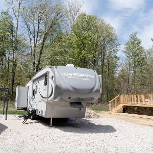 The Grand Riverhouse & Camper
