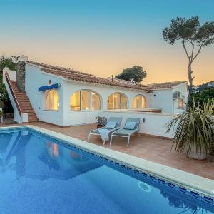 Villa Taina Iti by Abahana Villas