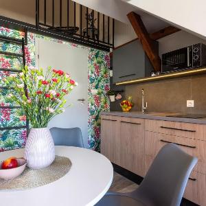 Sunny Aparment