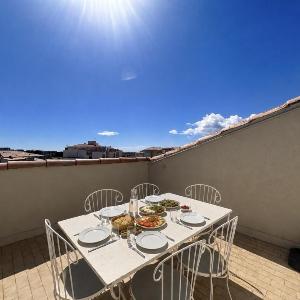 Studio mezzanine clim et parking - vue canal - FR-1-338-644