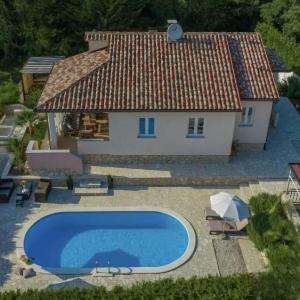 Istrian Villa Stella for 8: Pool & Sauna