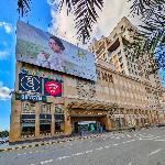 Goldcrest Mall & Residency - Serviced Apartments by Alvis Suite - DHA Phase 4 