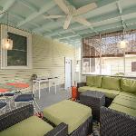 Charming 4 Bedroom Cottage w/Screen Porch - Walk To Beach & Town South Haven Michigan