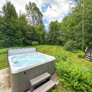Secluded Mad River Valley Home with Hot Tub