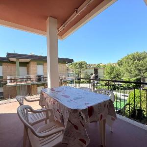 M464 - Marcelli trilocale con terrazzo a 150m dal mare