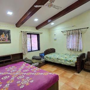 Vidhi Villa - The Luxurious Glass House with Valley View -Swimming pool- AC