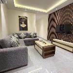 006 JRE apartment with stunning boulevard veiw