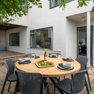 Pataka Lookout Apartment