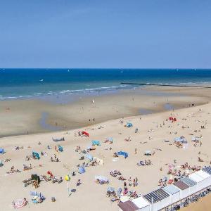 1 Bedroom Stunning Apartment In Oostende